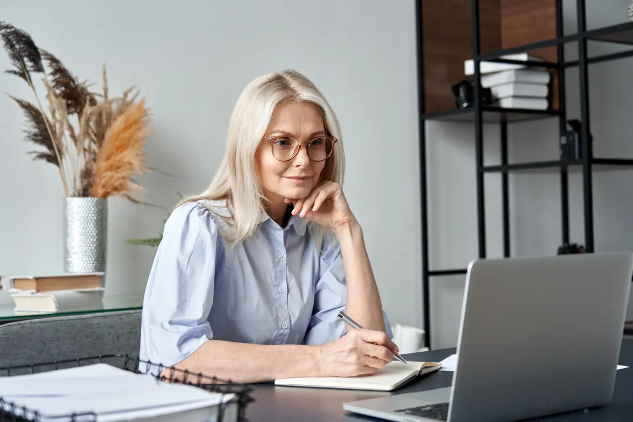 Corporate Financial Strategy Planning Specialist Analyst