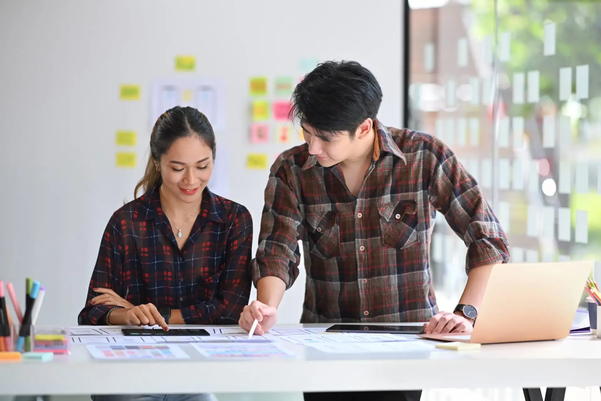 Social Media Advertising Campaign Marketing Specialist