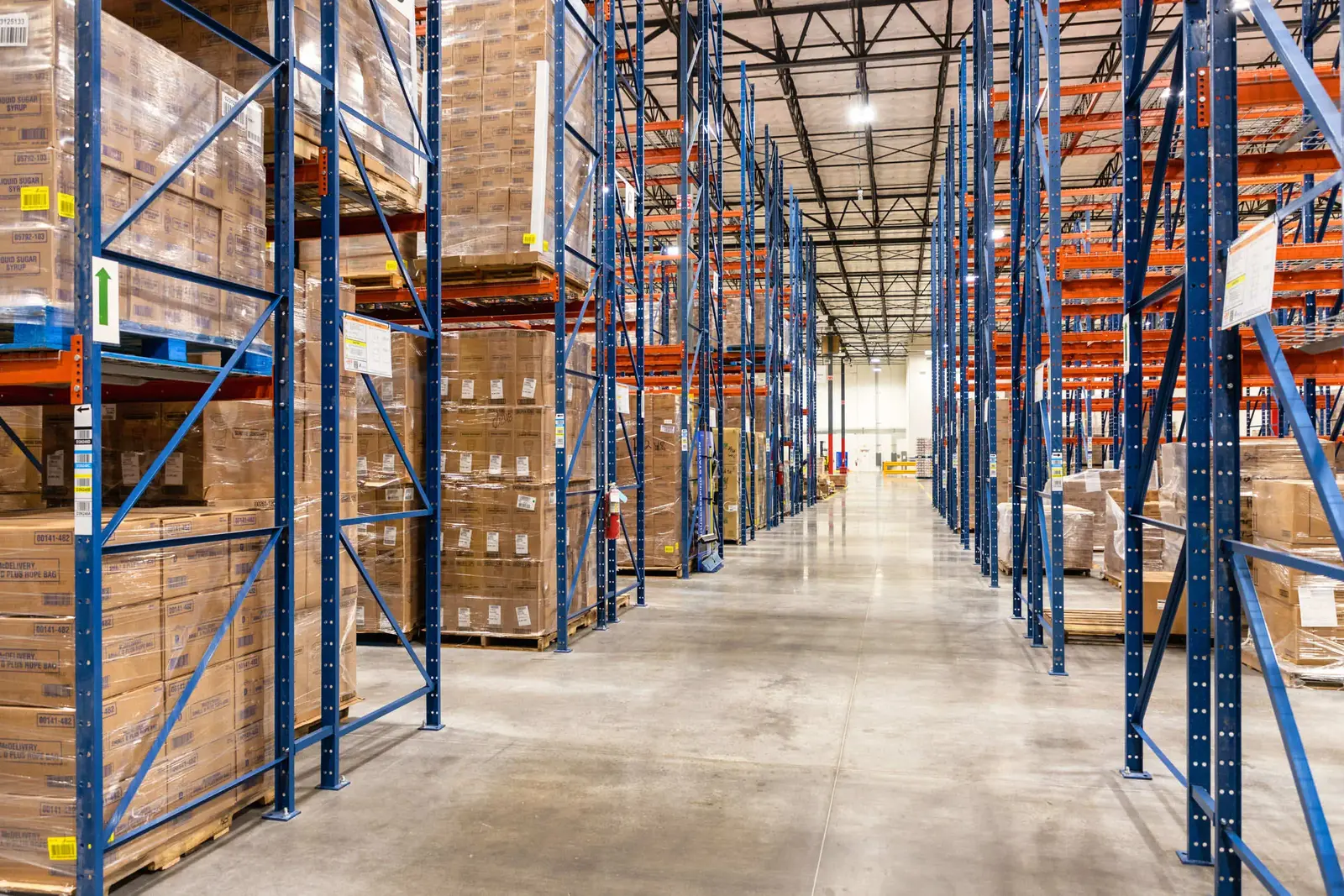 Centralized High-Capacity Distribution and Storage Hub