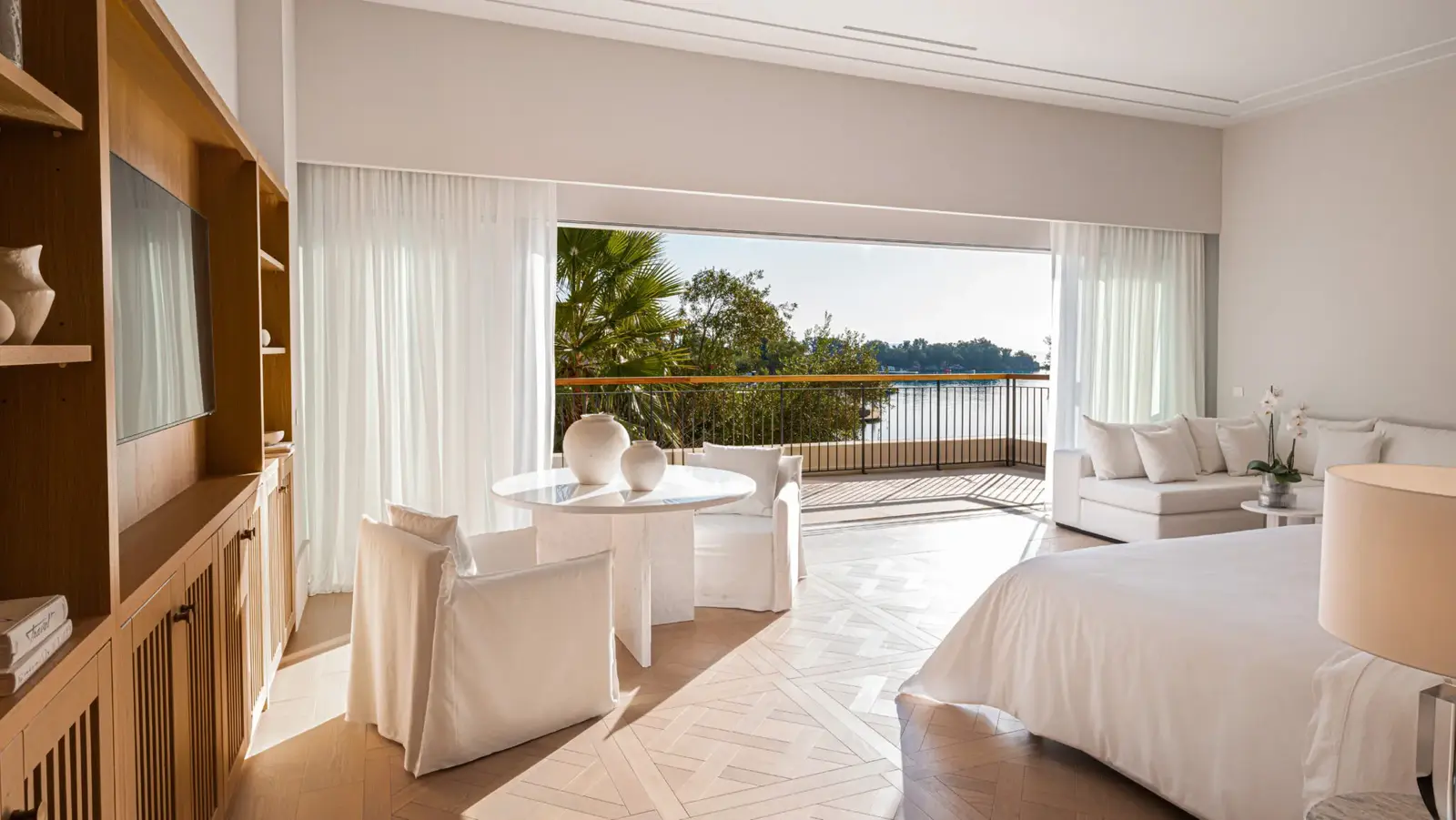 Seaside Dream Villa Retreat with Private Pool