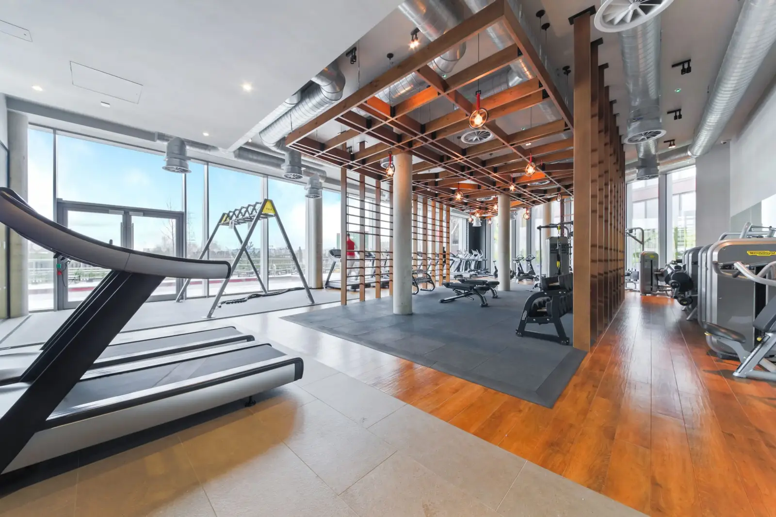 Fully Equipped Gym Facility with Fitness Classes