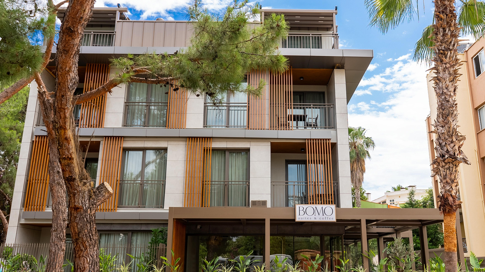 Tüm Temel Olanaklara Sahip Modern Motel