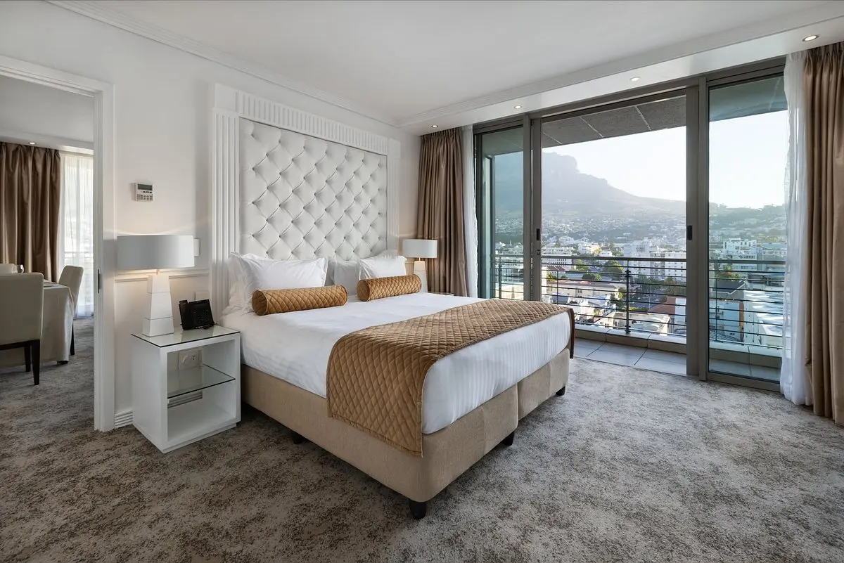 Elegant City Guest House with Rooftop Terrace