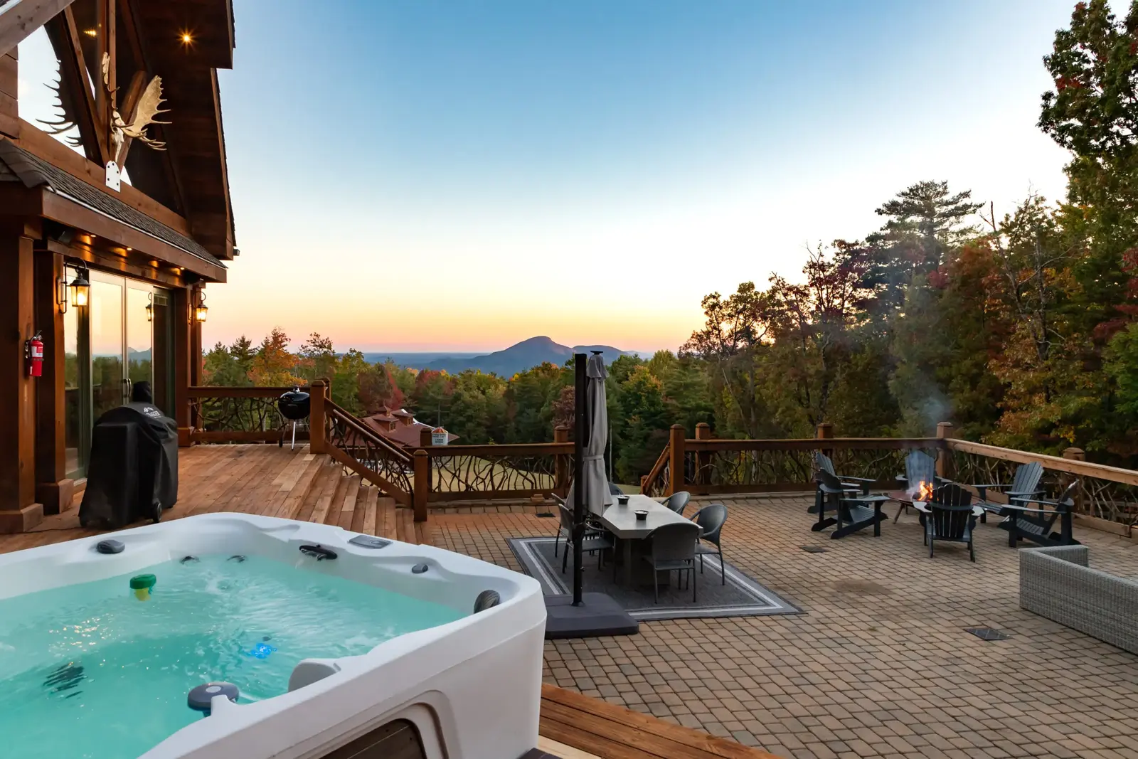 Spacious Mountain Vacation Home with Hot Tub