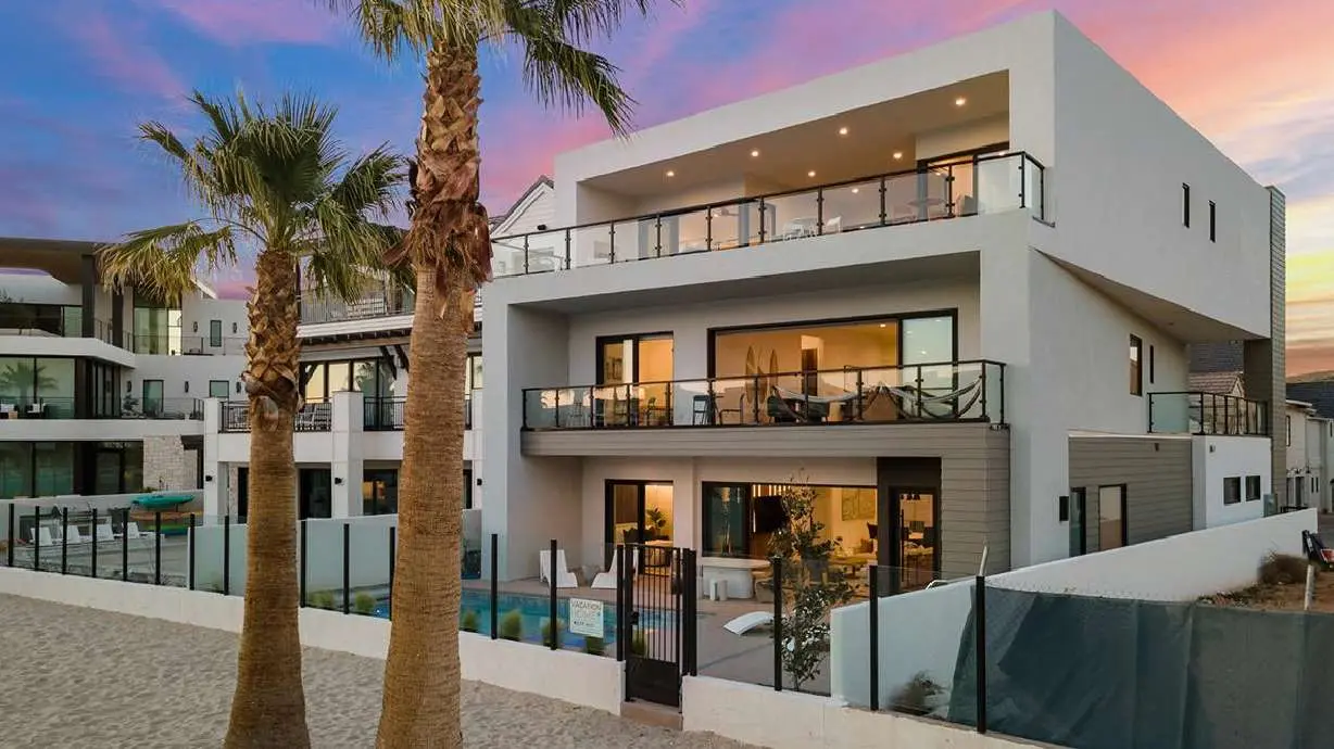 Cozy Beachfront Vacation Home with Outdoor Deck