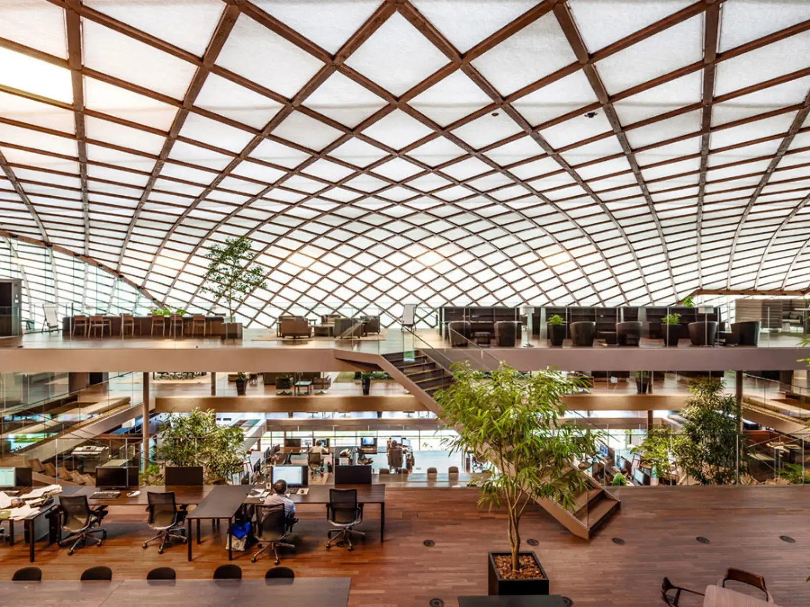 Eco-Friendly Packaging Factory with Sustainable Practices