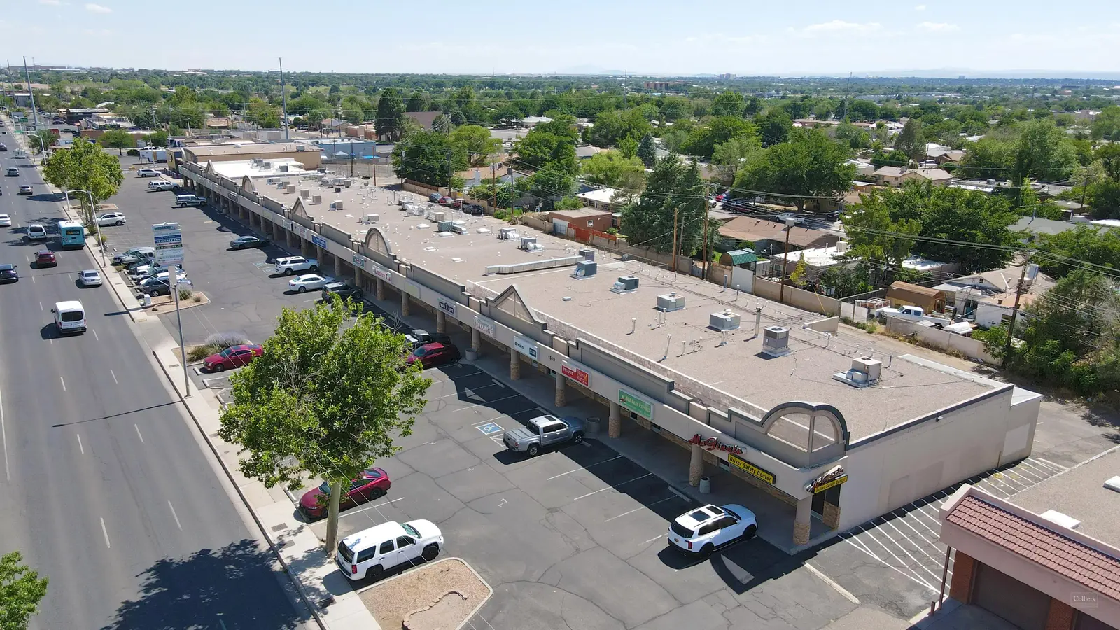 Prime Retail Location for Lease in Busy Area