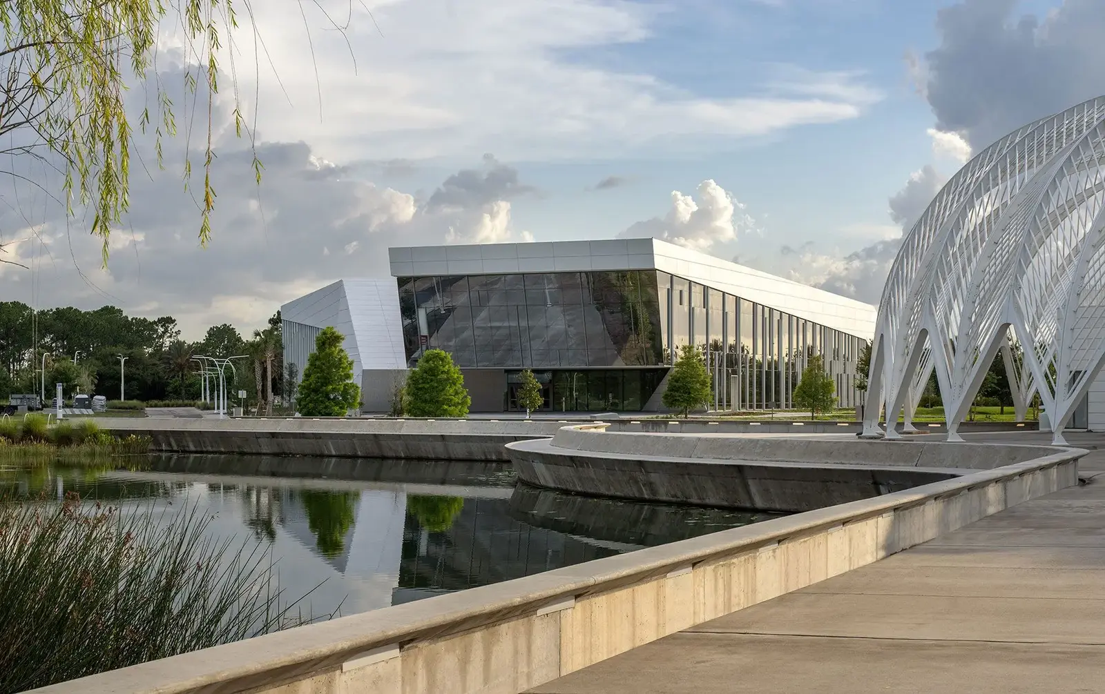 Sustainable Energy Research Center with Green Technology